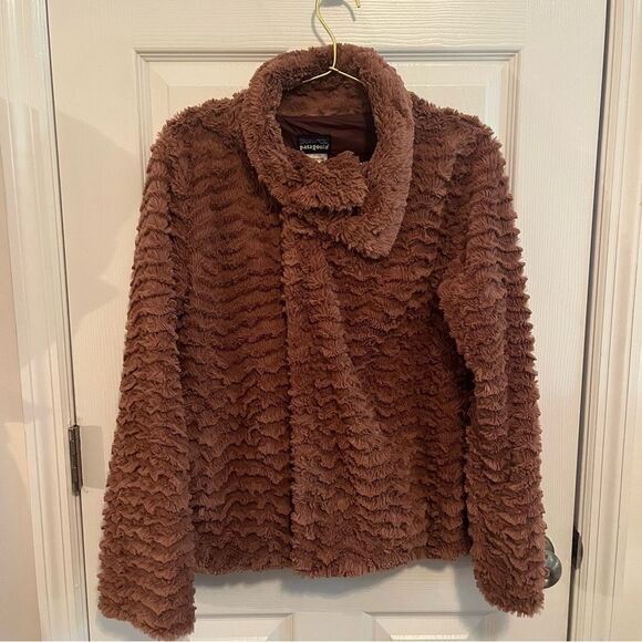 Patagonia Blush Pink Teddy Jacket NWOT - Picture 5 of 8